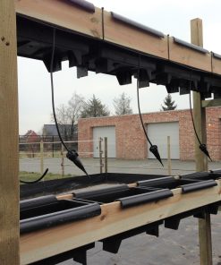 BATO aardbeienbak op houten stelling